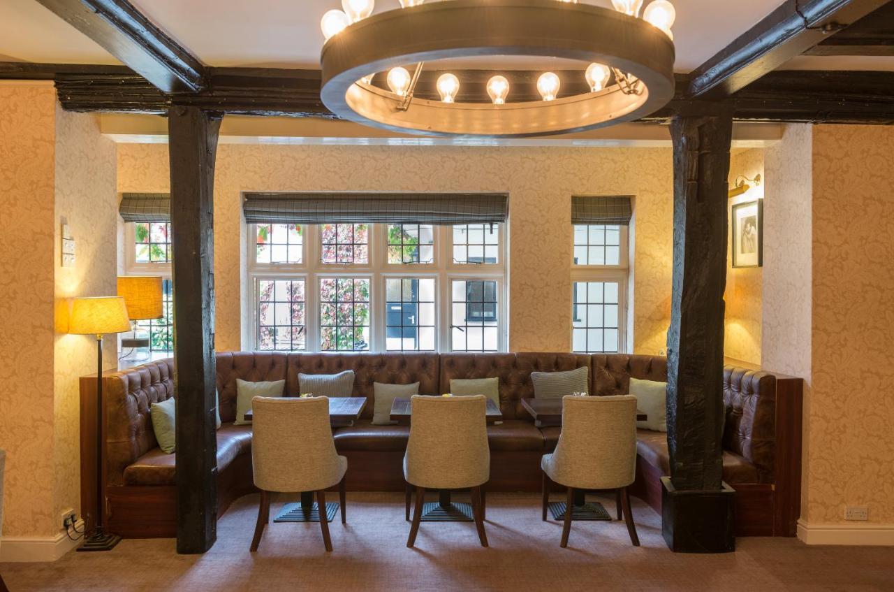 Western Red Lion 4* Salisbury