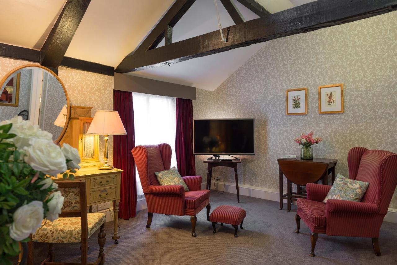 Western Red Lion 4*